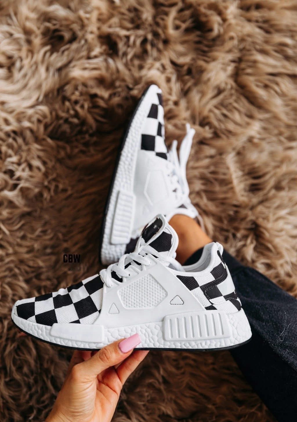 Punchy Sneakers | Adult