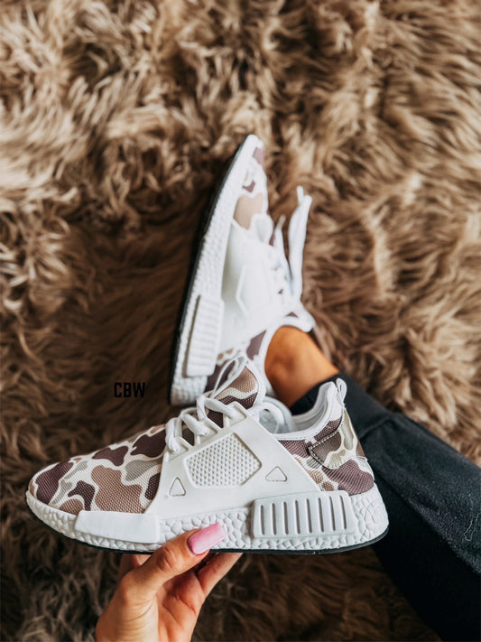 Punchy Sneakers | Adult