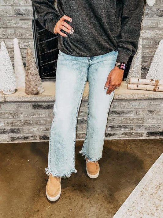 Petra153 Straight Jeans