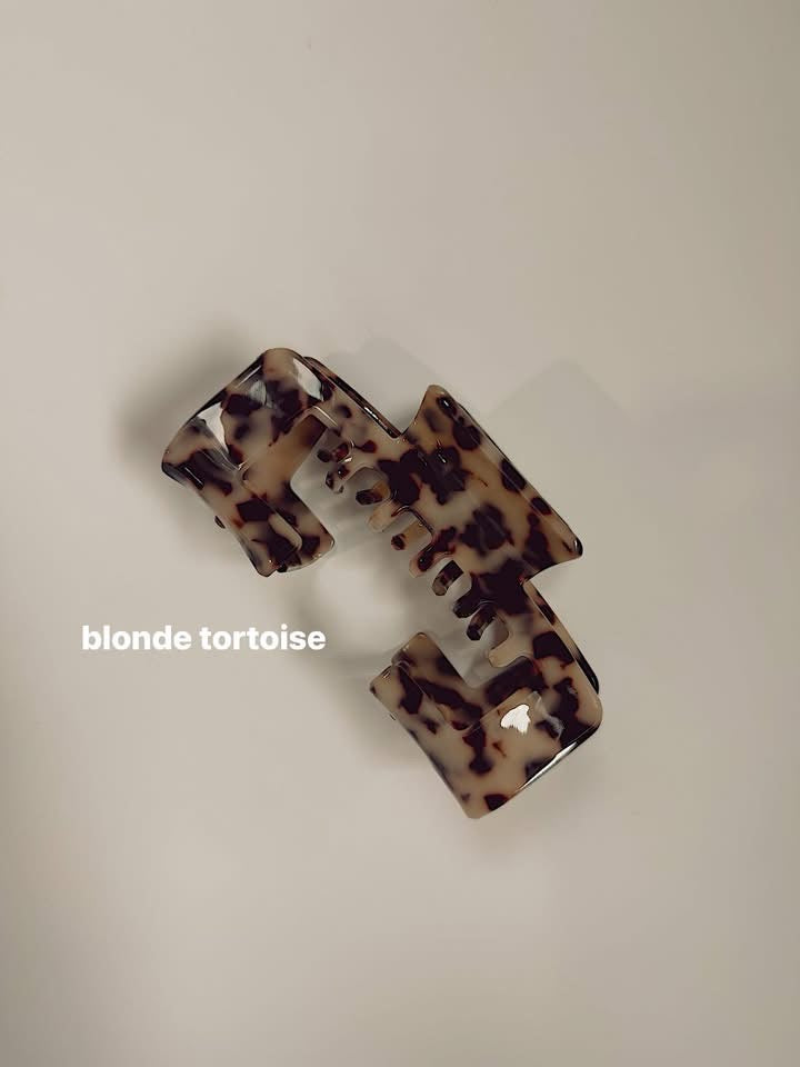 Trucker Hat Claw Clip